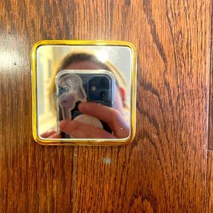 CHRISTIAN DIOR COMPACT SQUARE GOLD TONE MIRROR